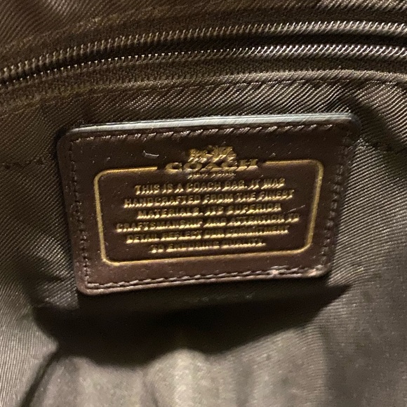 Coach Edie Turnlock Bronze Leather Handbag Gold hardware. GUC 13”L x 11”H x 4”D - Picture 5 of 10